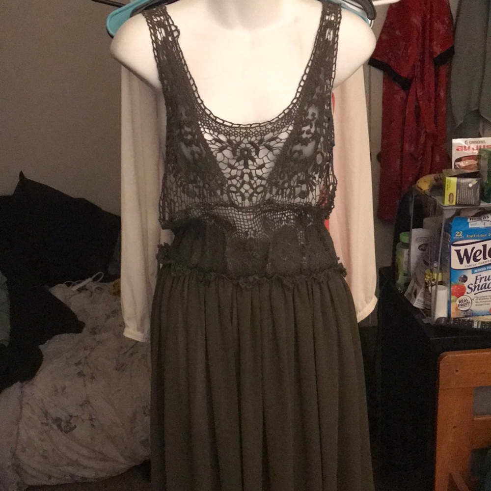 O2 collection Olive dress